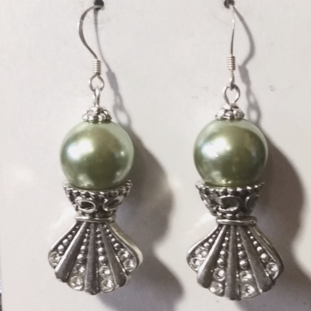Faux pearl Mermaid earrings